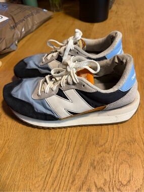 New Balance 237 Size 7.5M/9W